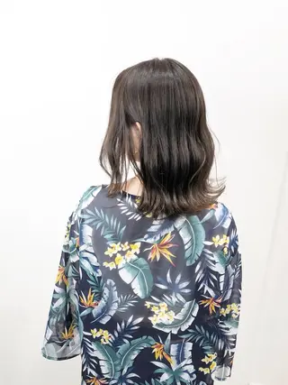 ミディアム カラー  渡部 妃月のヘアスタイル