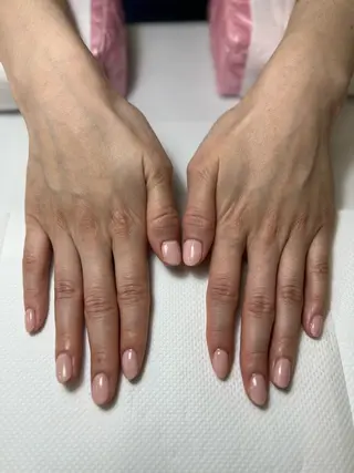 ネイル 名越 彩花のネイルデザイン