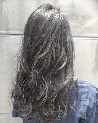 セミロング カラー Ways TOKYO所属・北間 寛哉のヘアスタイル