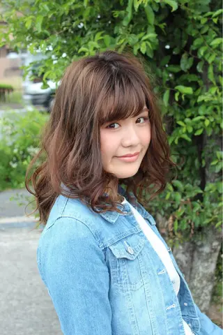 ミディアム カラー swordlief 鶴見店のヘアスタイル