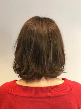 ミディアム カラー ひろせ かなのヘアスタイル