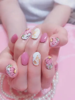 ショート ネイル SINCERELY シンシアリー🌈のネイルデザイン