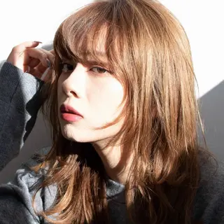 セミロング 透明感カラー❄️要 半個室×マンツーマンのヘアスタイル