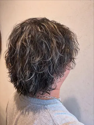 カラー パーマ メンズ 室塚 志穏のヘアスタイル