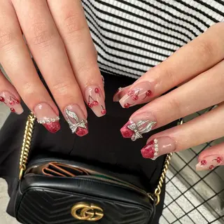 ネイル Nailist Amiのネイルデザイン