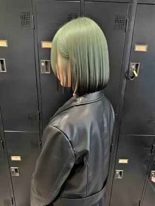 ミディアム カラー ヘアアレンジ ハイトーン特化🤍 浦住のヘアスタイル