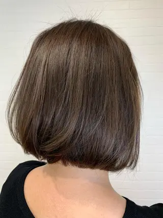 ミディアム 中村 維久美のヘアスタイル