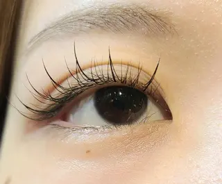 マツエク・マツパ LASH BAR天王寺店所属・LASH BAR  友久のマツエク・マツパデザイン