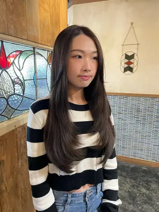 ロング レイヤーカット 🪐REIKAのヘアスタイル