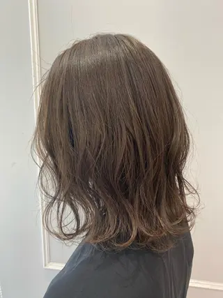 ミディアム カラー 韓国ヘア🇰🇷 トヨキトキコのヘアスタイル