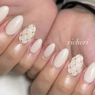 ミディアム ネイル richeri beautyのネイルデザイン