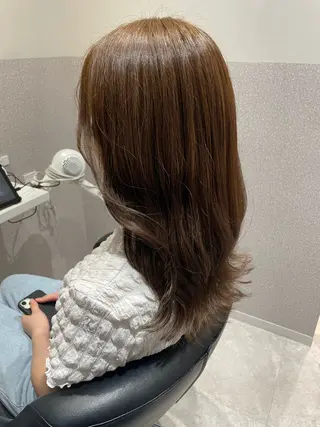 セミロング カラー 女性リピ90%🍨 🩷佐藤みずきのヘアスタイル