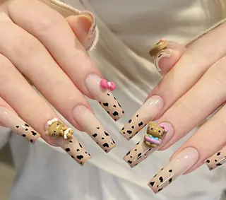 ネイル Pure&Rich Nailのネイルデザイン