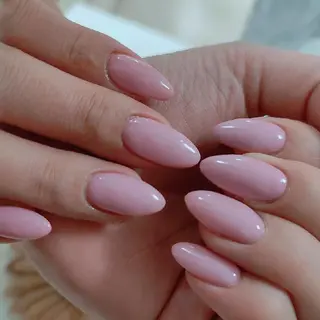 ネイル RUNWAY 　　の眉毛・アイブロウイメージ