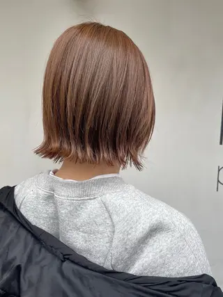 ミディアム 岡村 羽陽のヘアスタイル