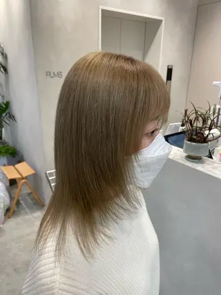 ミディアム FILMS 綾菜のヘアスタイル