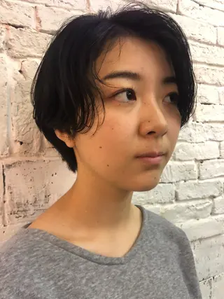 ショート NOUN所属・eri kinjoのヘアスタイル