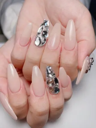 ネイル 🎀Yumi✨ ミキネイルサロン池袋のネイルデザイン