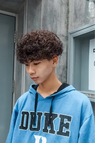 ショート パーマ メンズ 波巻きスパイラルパー マ/シャドウパーマ駿のヘアスタイル