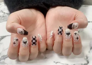 ロング カラー ネイル Q Free nailsのネイルデザイン