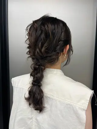 セミロング ヘアアレンジ ウスイマイコ カット/ケアカラーのヘアスタイル