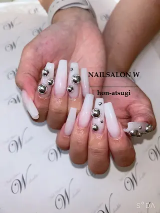 セミロング ネイルサロン ダブルのネイルデザイン