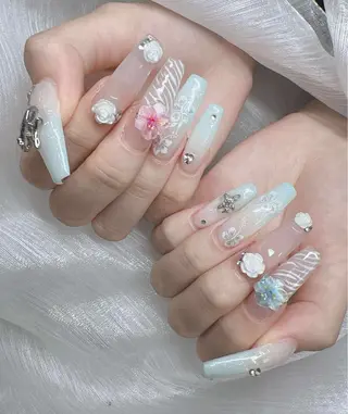 ネイル Lee Nailsのネイルデザイン