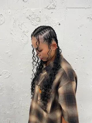 ロング ヘアアレンジ コーンロウ／ブレイズ SYUのヘアスタイル