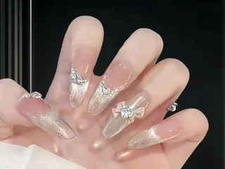 ネイル Dark honey池袋店所属・佐藤 アリアのネイルデザイン