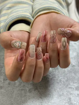 ネイル FIORITURA Maikoのネイルデザイン