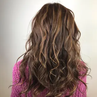 ロング カラー Lien 深井店のヘアスタイル