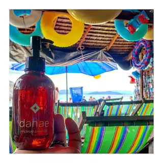 セミロング カラー 髪の病院ルーミールーム所属・髪の病院  ルーミールームのヘアスタイル