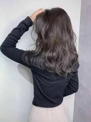 セミロング アンダーバーホワイト 堺東店のヘアスタイル