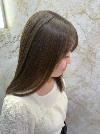 セミロング カラー 吉岡 大樹のヘアスタイル