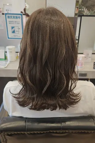 ミディアム カラー 関口 友菜のヘアスタイル