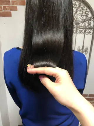 ミディアム ハピネスフィール所属・江藤 菜緒里のヘアスタイル