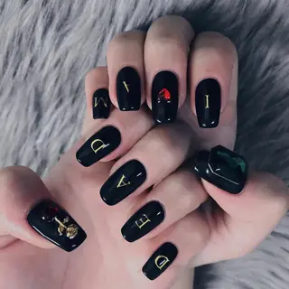 ネイル NOIROUGE所属・NOI ROUGEのネイルデザイン