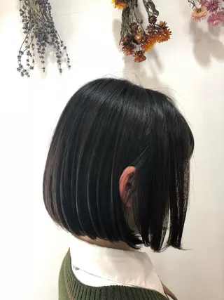 ミディアム カラー 岩出 俊のヘアスタイル