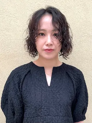 ショート パーマ 塩谷 雪花のヘアスタイル