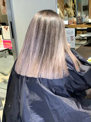 ミディアム カラー パーマ ヘアアレンジ メンズ キッズ ネイル マツエク・マツパ LINDOTOKYO梅田所属・酸性ストレート 髪質改善大槻勇樹のヘアスタイル