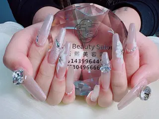 ネイル Yuxi Beauty salon 【ユーシィー ビューティ サロン】所属・ユーシーネイルサロン 池田公園店のネイルデザイン