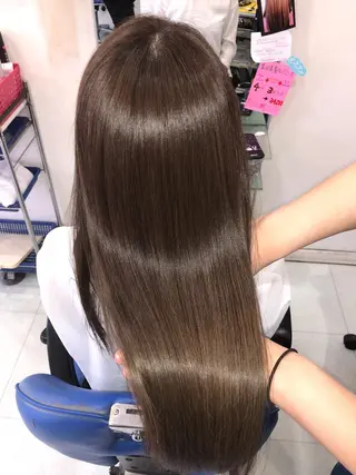 セミロング プラウド所属・安田 さやかのヘアスタイル