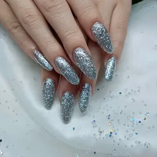 ネイル 金井 奈々のネイルデザイン