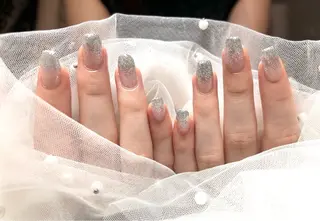 ネイル EMINAL恵比寿 サラのネイルデザイン