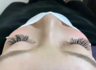 SESUNNY セサニー　SEIRAのマツエク・マツパデザイン