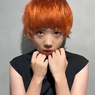 ショート カラー ブロンド／ブリーチ 【SITY.】のヘアスタイル