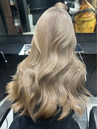 ロング カラー bAteAu所属・💎透明感カラー💎 bAteAu あまねのヘアスタイル