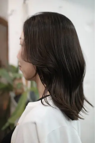 セミロング カラー 木村陸弥 似合わせ 透明感カラー🌿のヘアスタイル