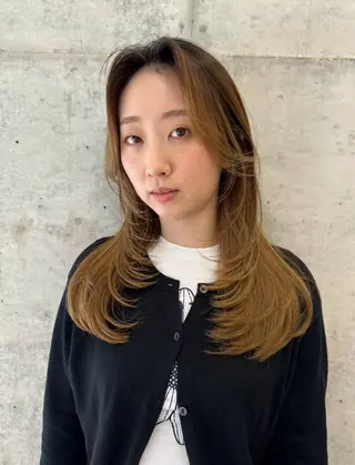 セミロング 森本 笑のヘアスタイル