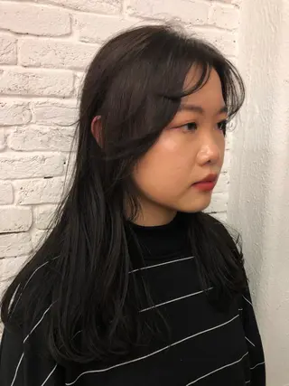 ロング NOUN所属・eri kinjoのヘアスタイル